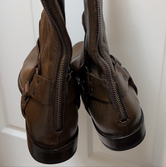 NWOB Frye Phillip Harness Tall Boots Size 9 Cognac Brown Women's - Picture 6 of 7
